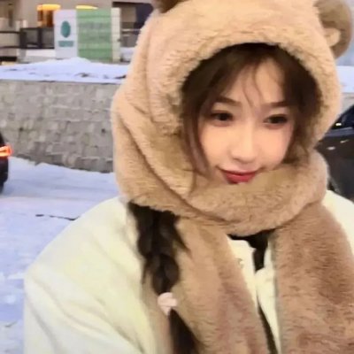 葛洛莉亚·贝尔